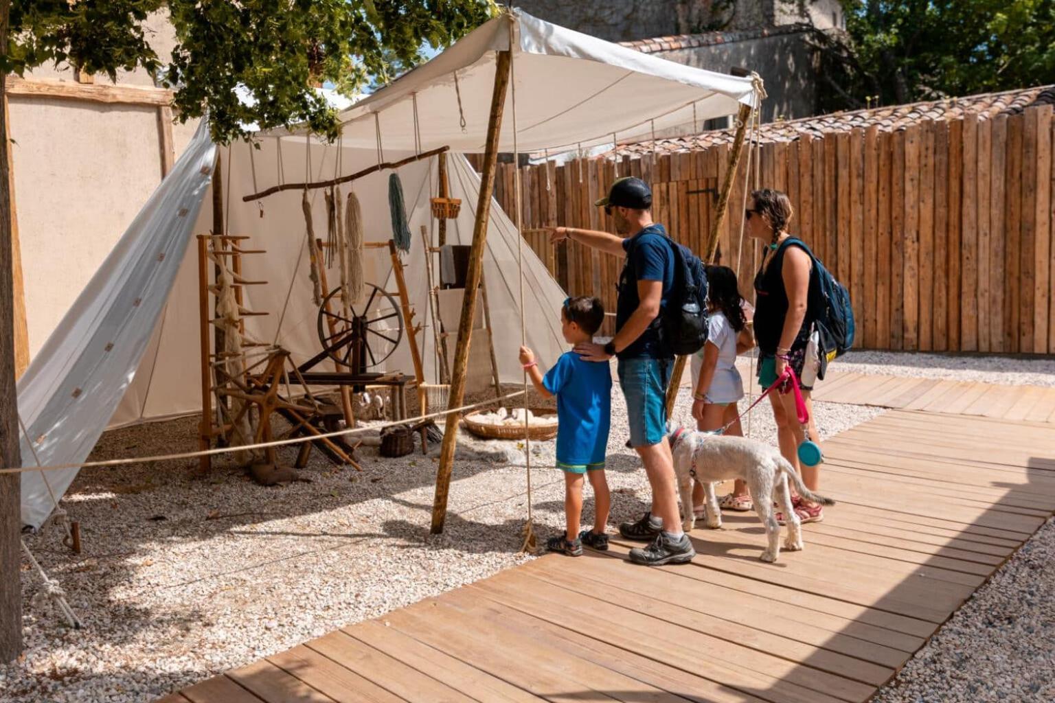 Tout Confort ! Ville, Climatisation, Parking, Wifi, Calme, Tv Carcassonne Ngoại thất bức ảnh