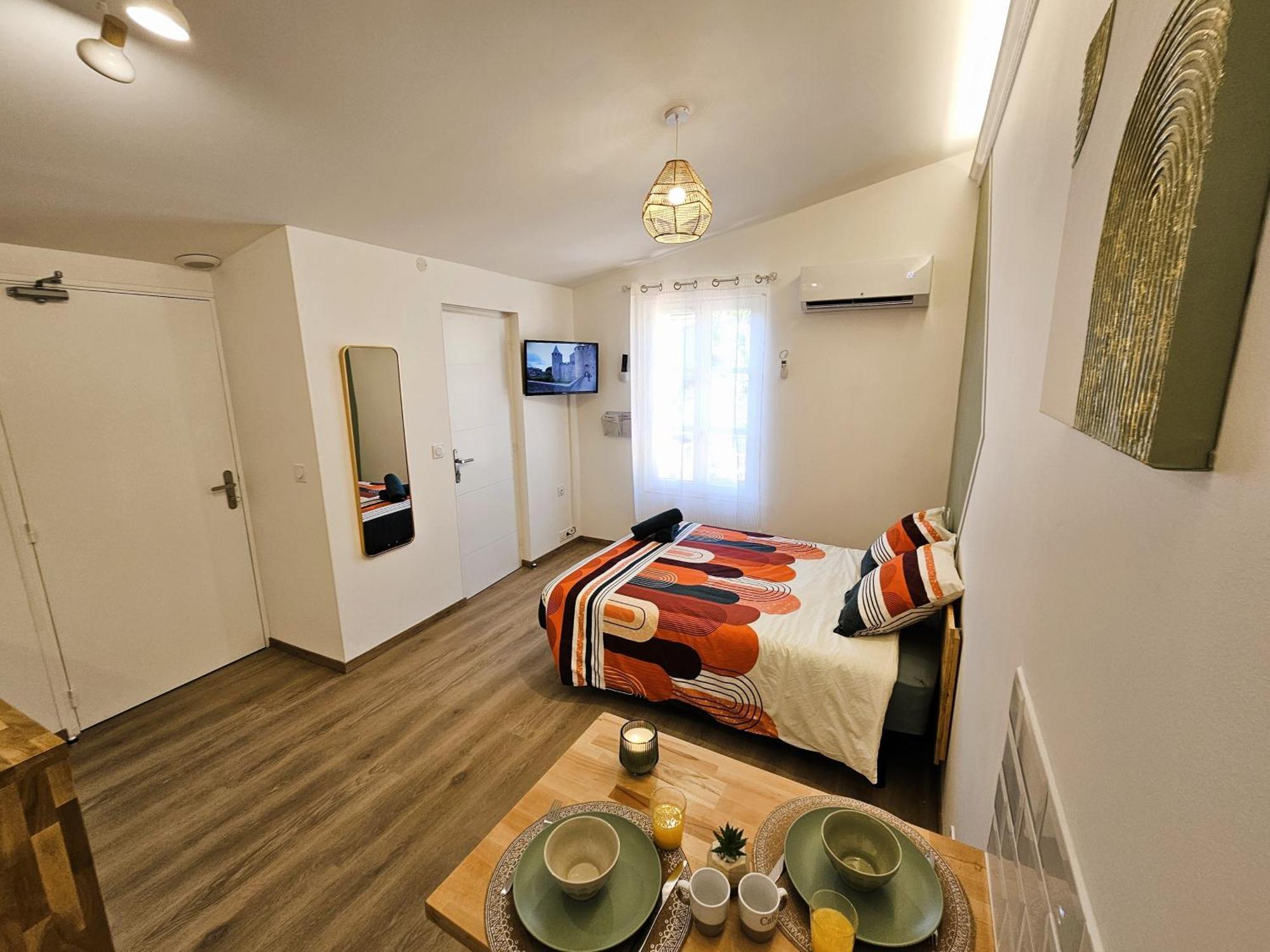 Tout Confort ! Ville, Climatisation, Parking, Wifi, Calme, Tv Carcassonne Ngoại thất bức ảnh